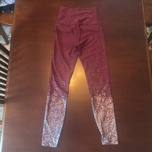 Beyond Yoga Women’s Metallic Sparkle Leggings